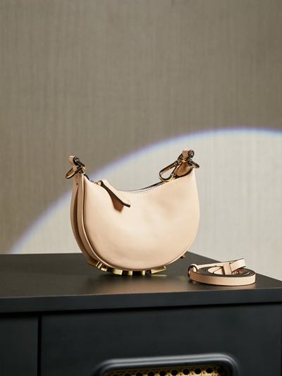 フェンディバッグ正面デザイン